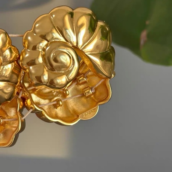 J.Crew Shell Design Bracelet - Picture 3 of 8